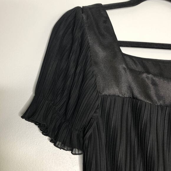 VINTAGE Black Dress - Picture 4 of 5